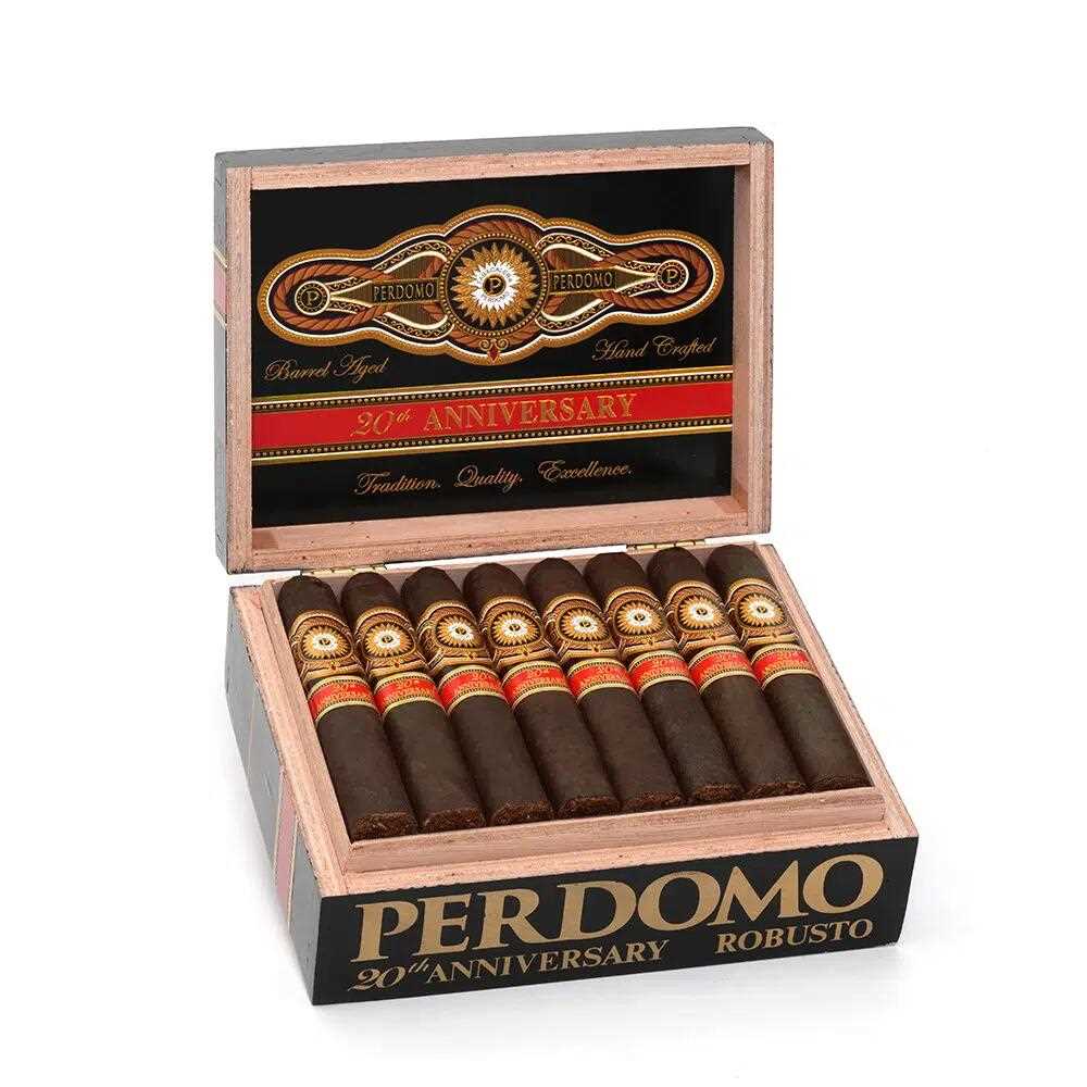 20周年 马杜罗 罗伯图