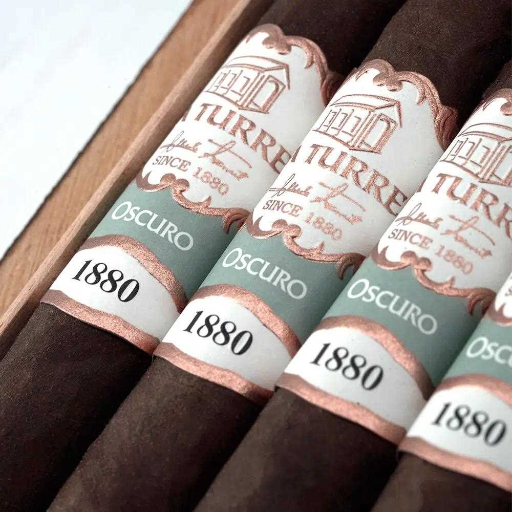 1880 奥斯库罗 皇冠